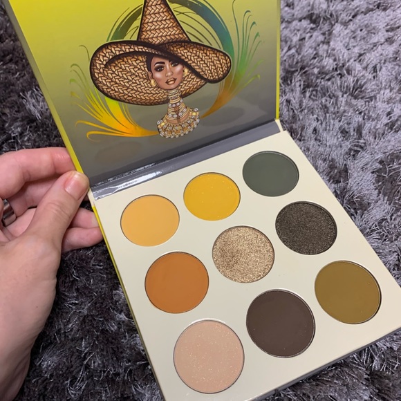 Juvia's Place Other - Juvias Place - The Nomad Eyeshadow Palette
